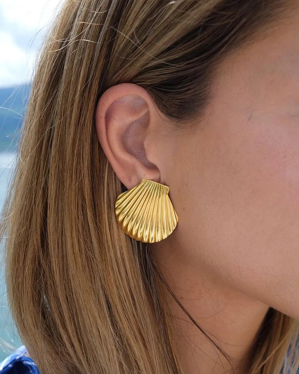 Golden Shell Earring