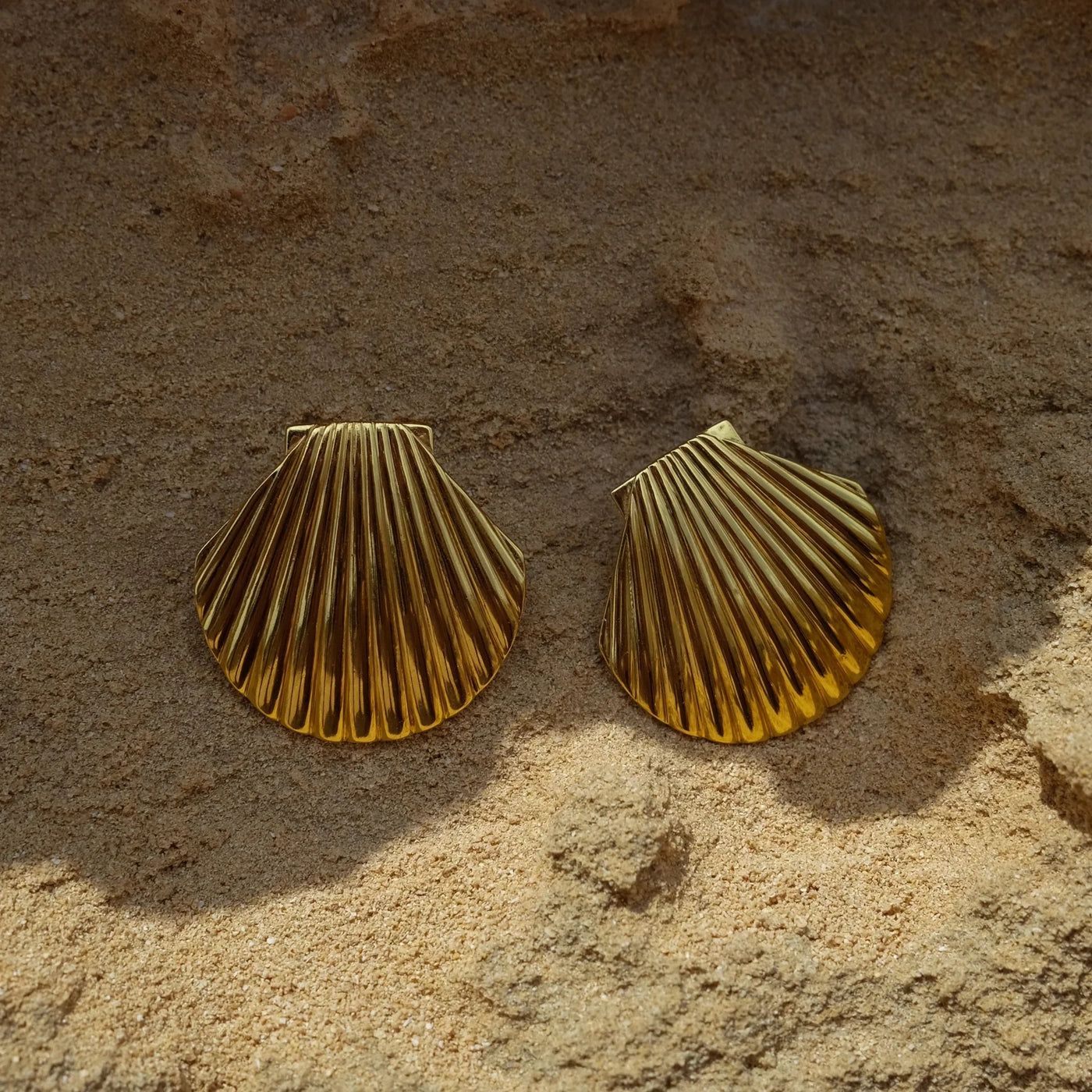 Golden Shell Earring