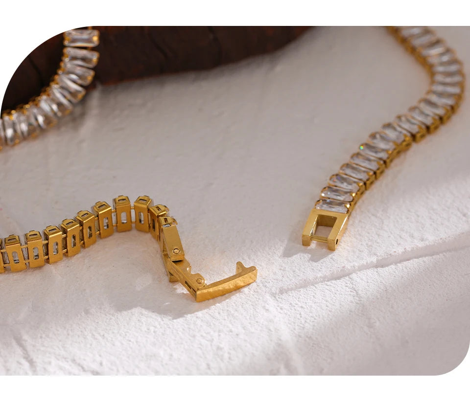 Lueur de Paris Necklace