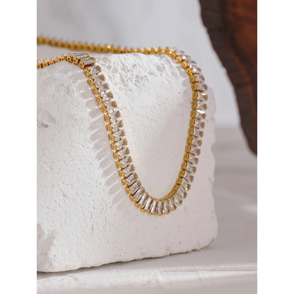 Lueur de Paris Necklace