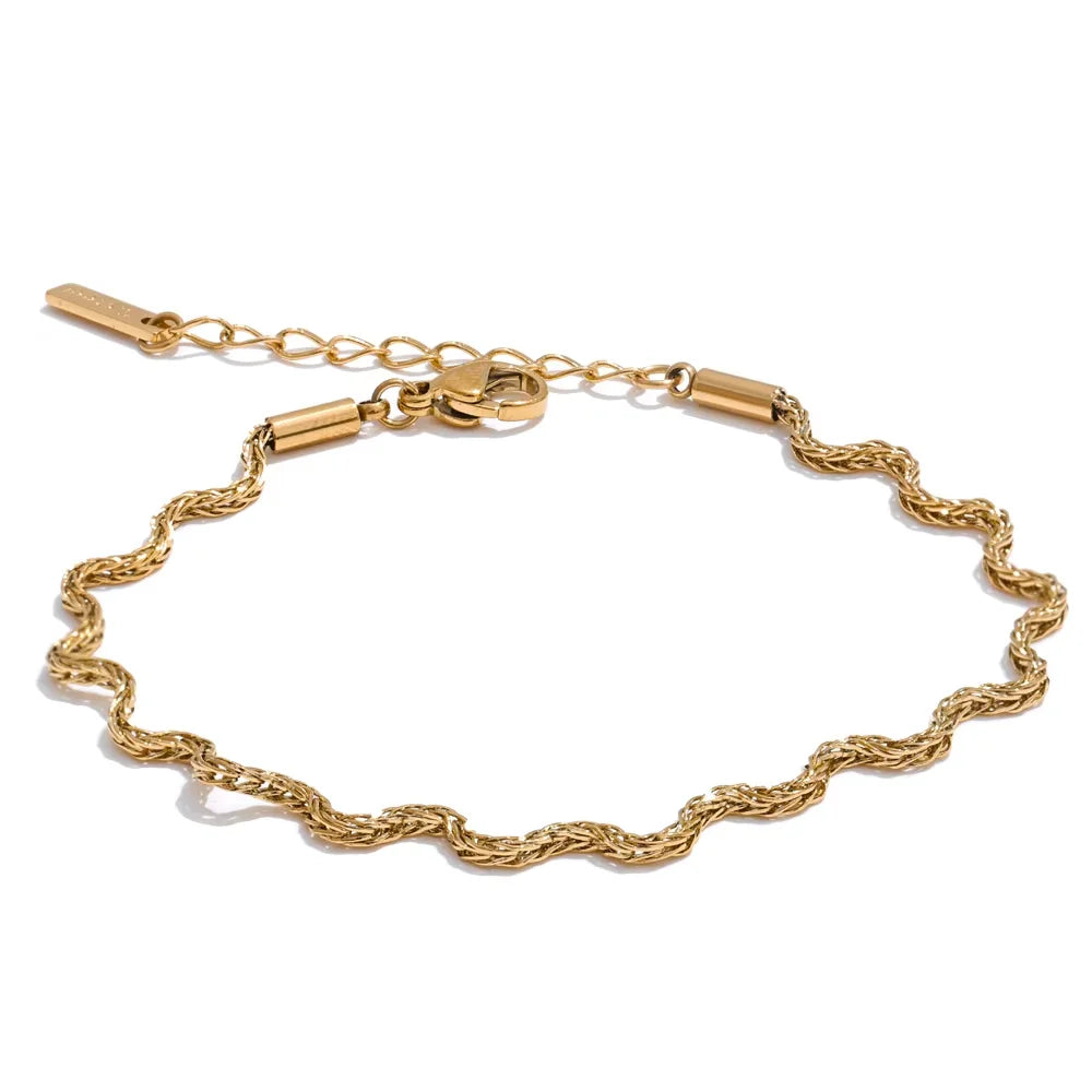   Auvé Necklace