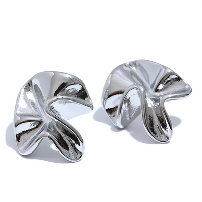 Elegant Leaf Earrings