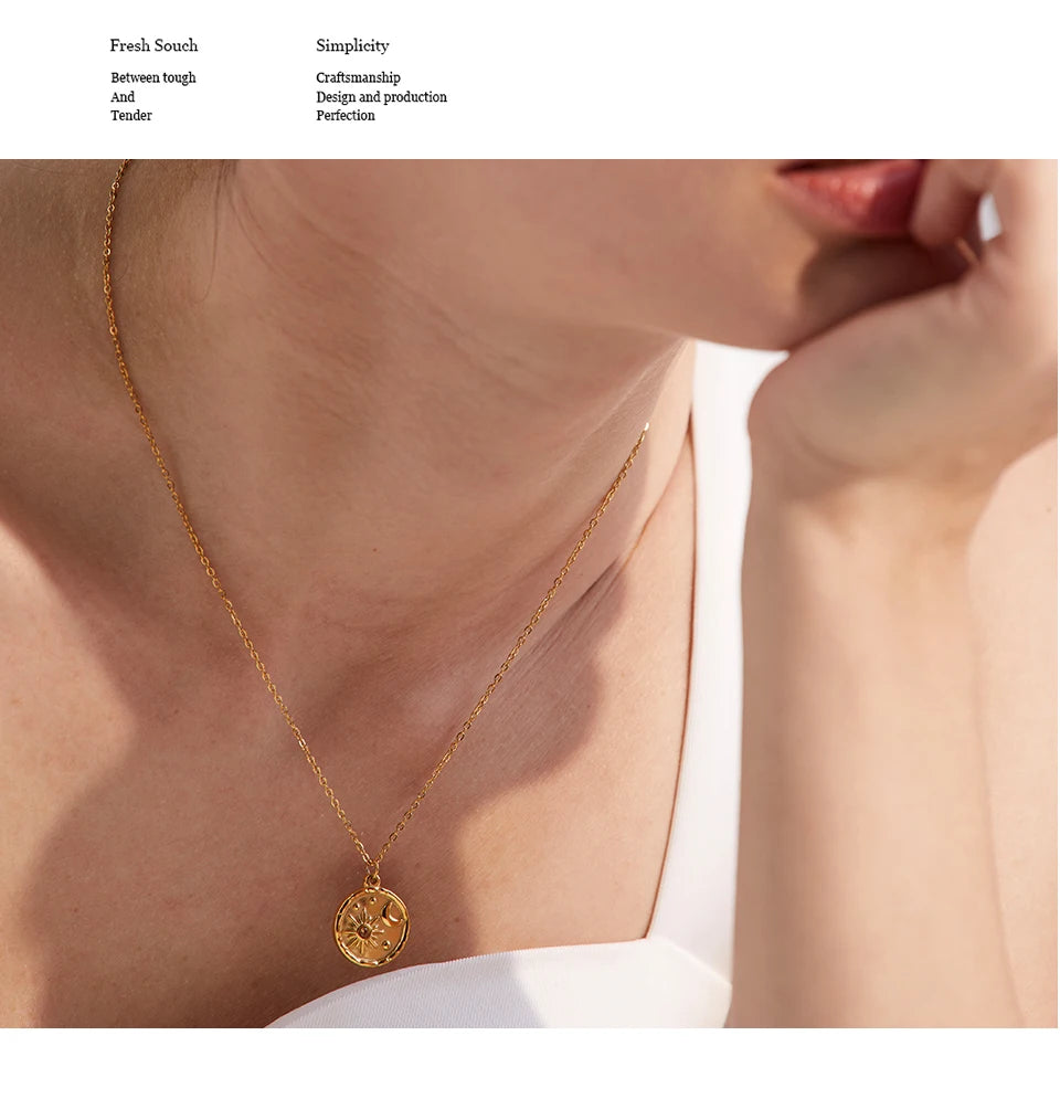 Clair de Lune Necklace