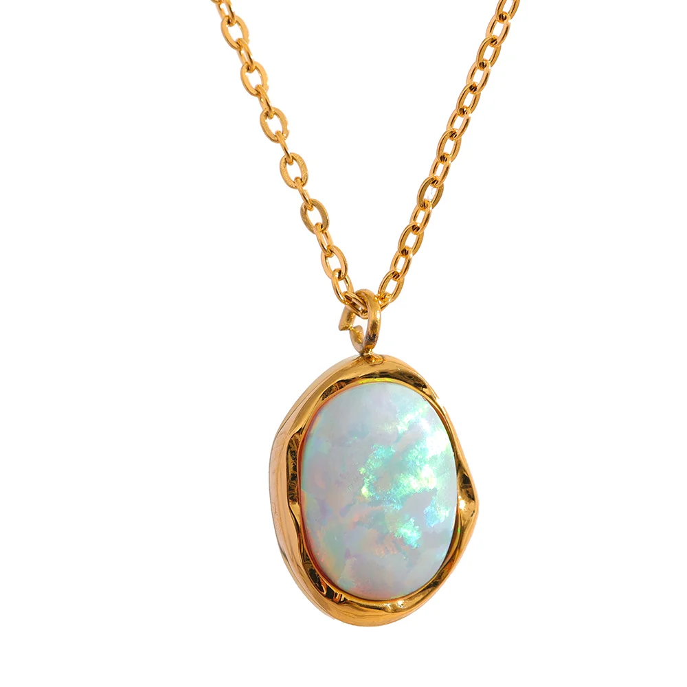 Auria necklace