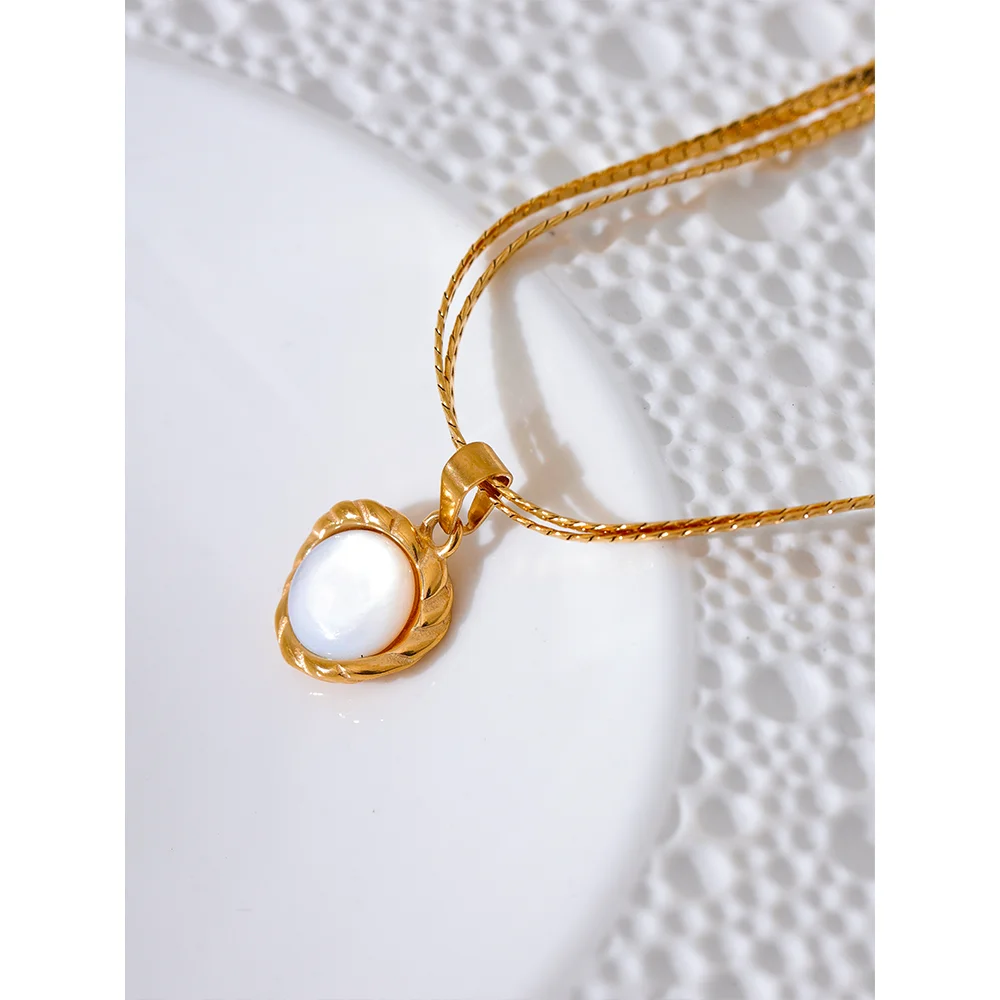 luna necklace