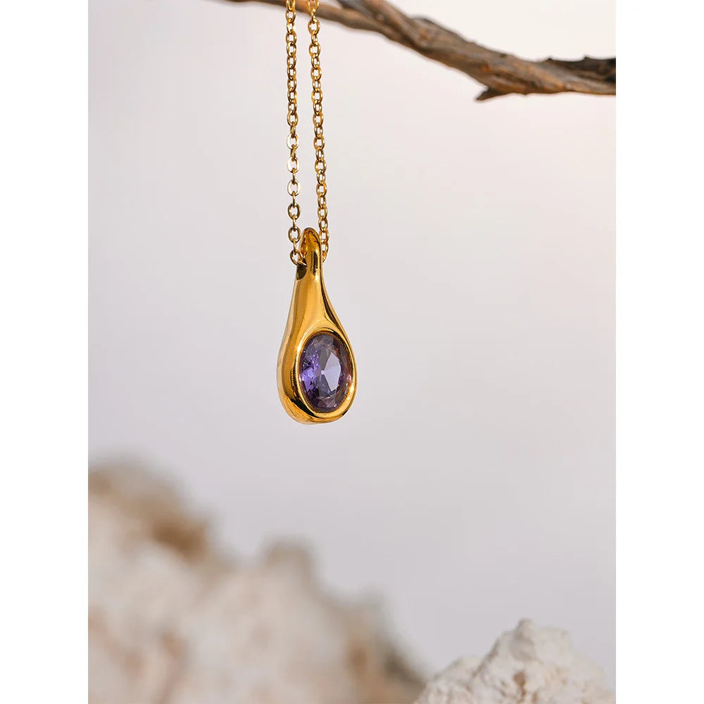 Emera necklace