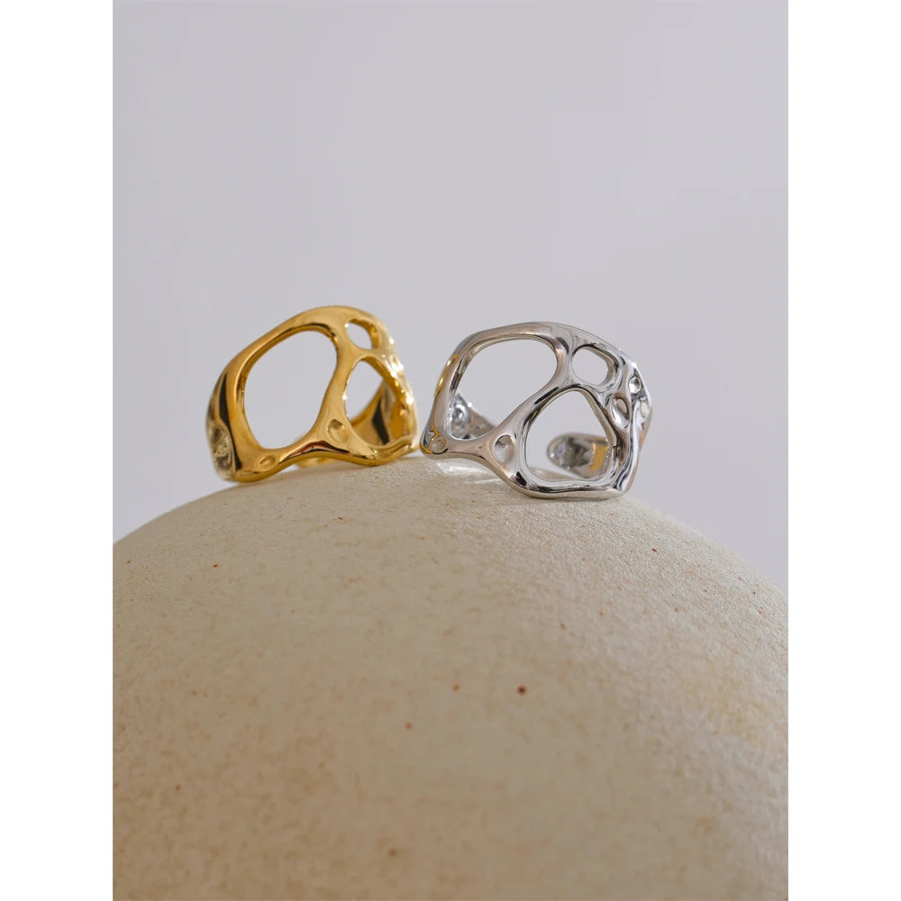  Ciora Ring 
