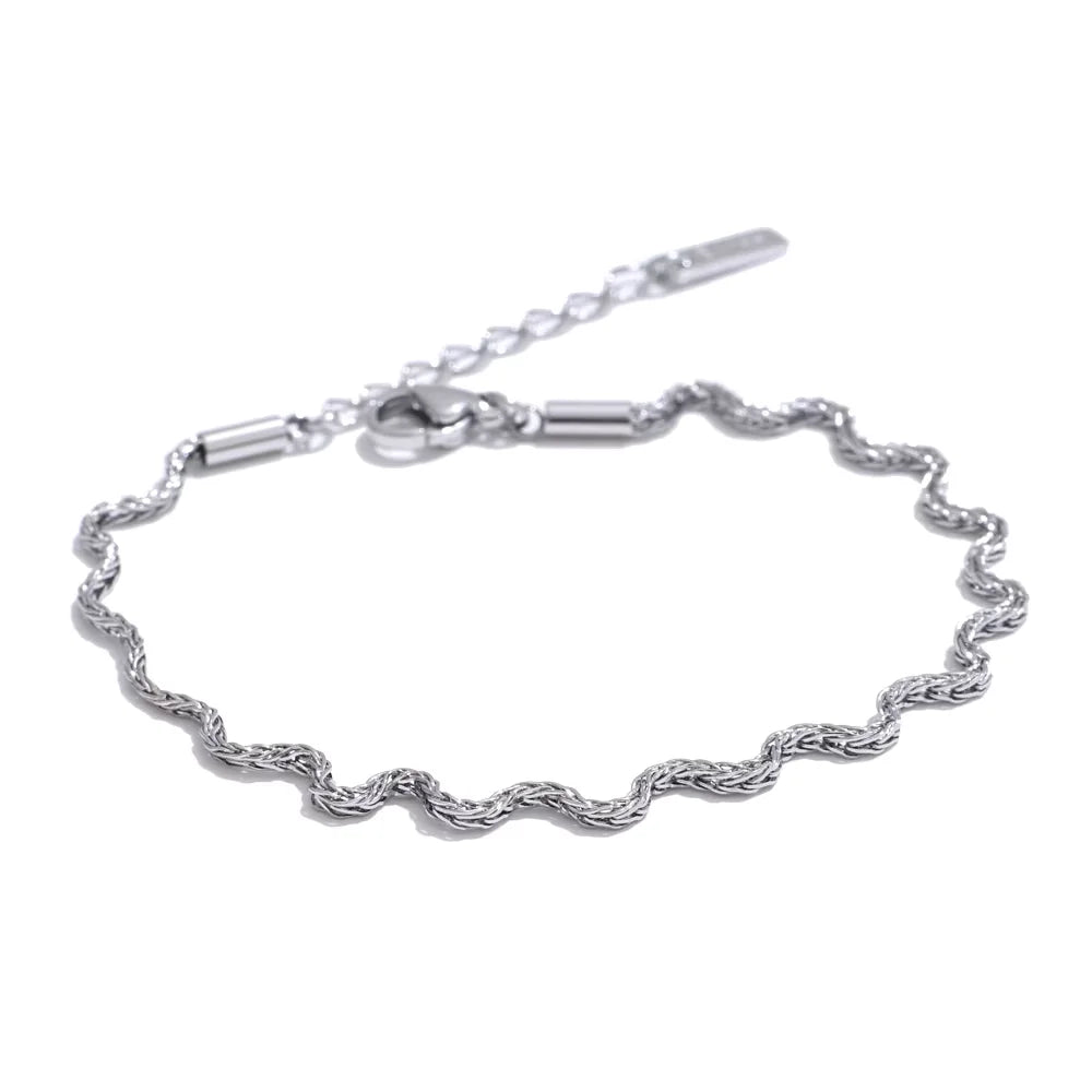   Auvé Necklace
