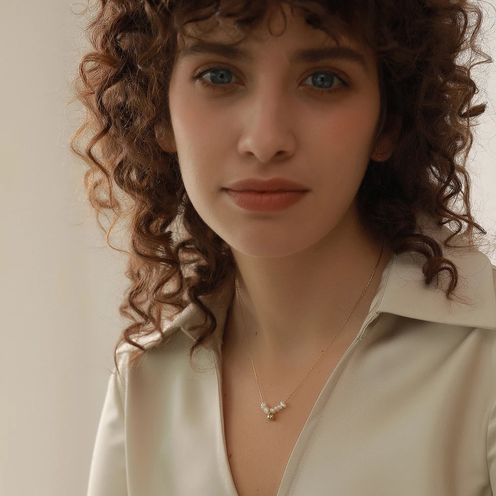 Liora necklace