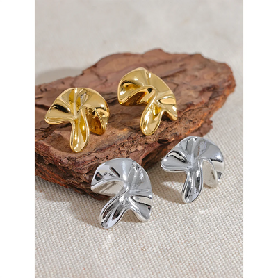 Elegant Leaf Earrings