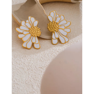 Elara White Gold Earrings