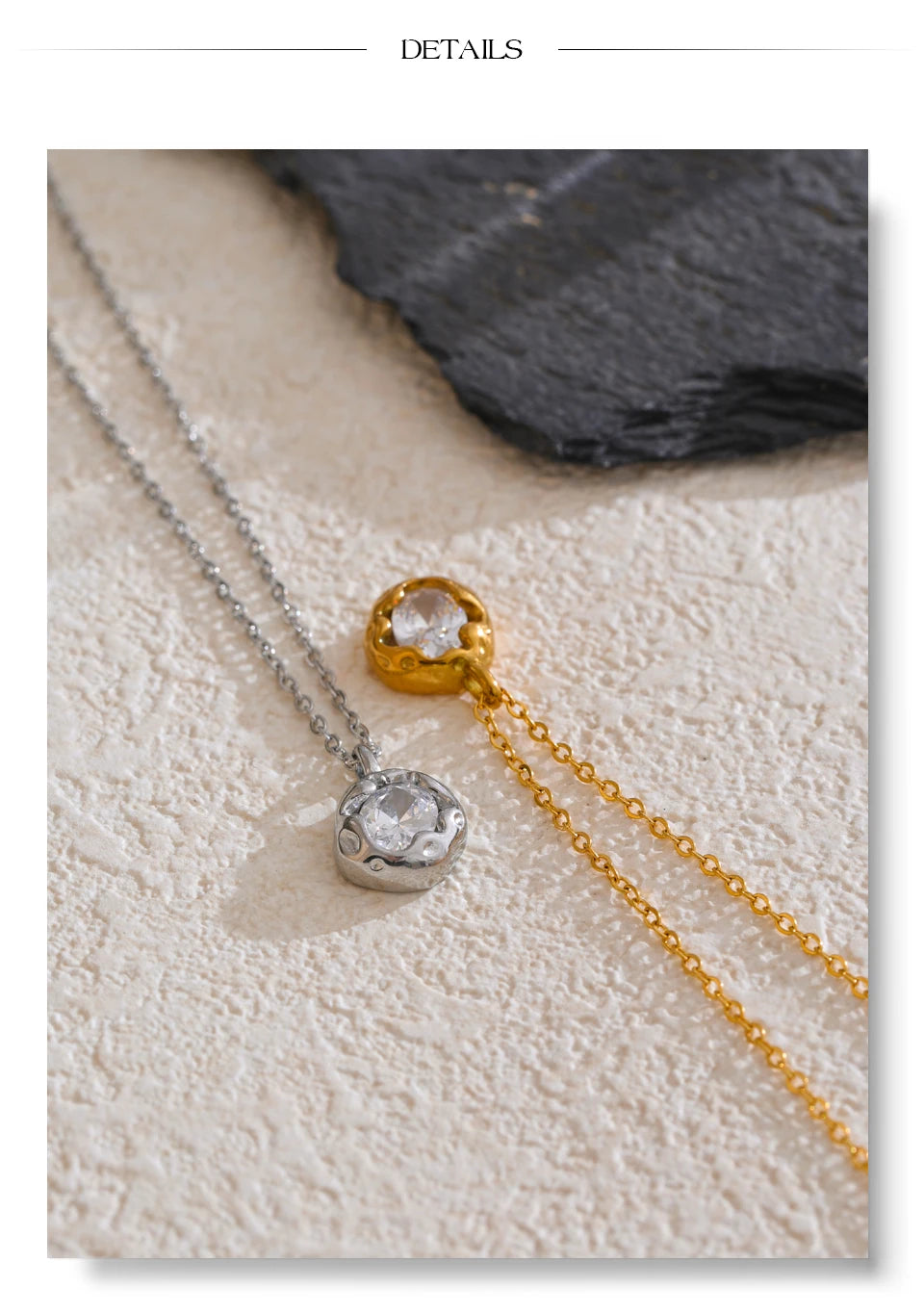 Dois colares feminino, um dourado e um prateado, com pingentes de cristal redondo em fundo claro.