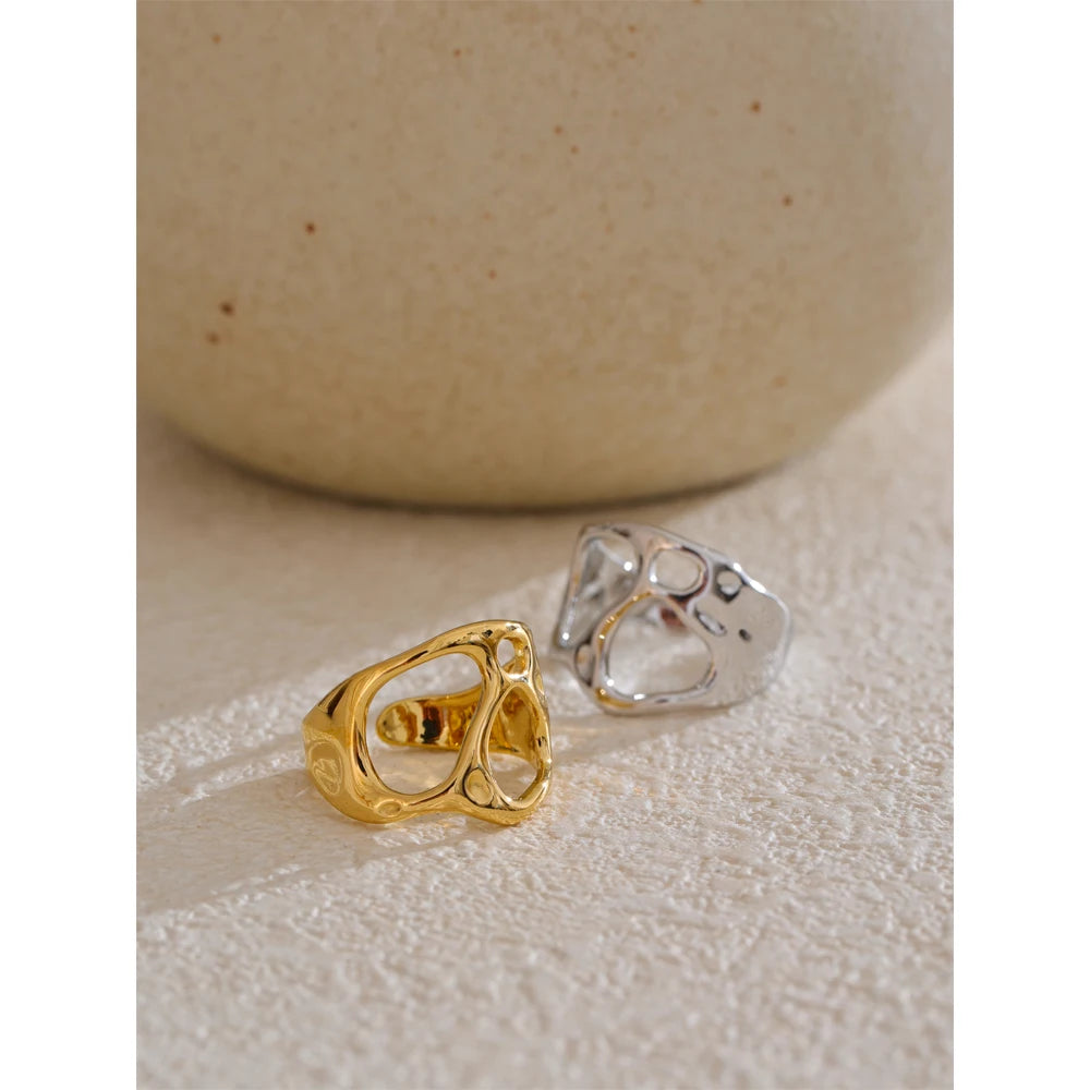  Ciora Ring 