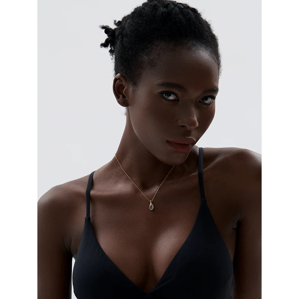 Emera necklace