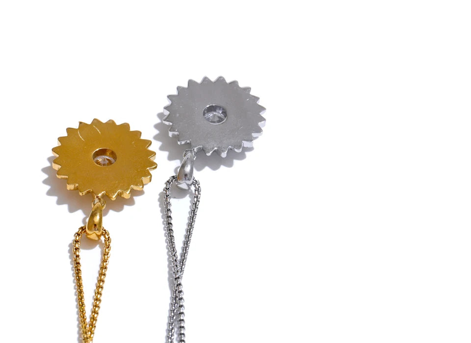 Soleil Éternel Necklace