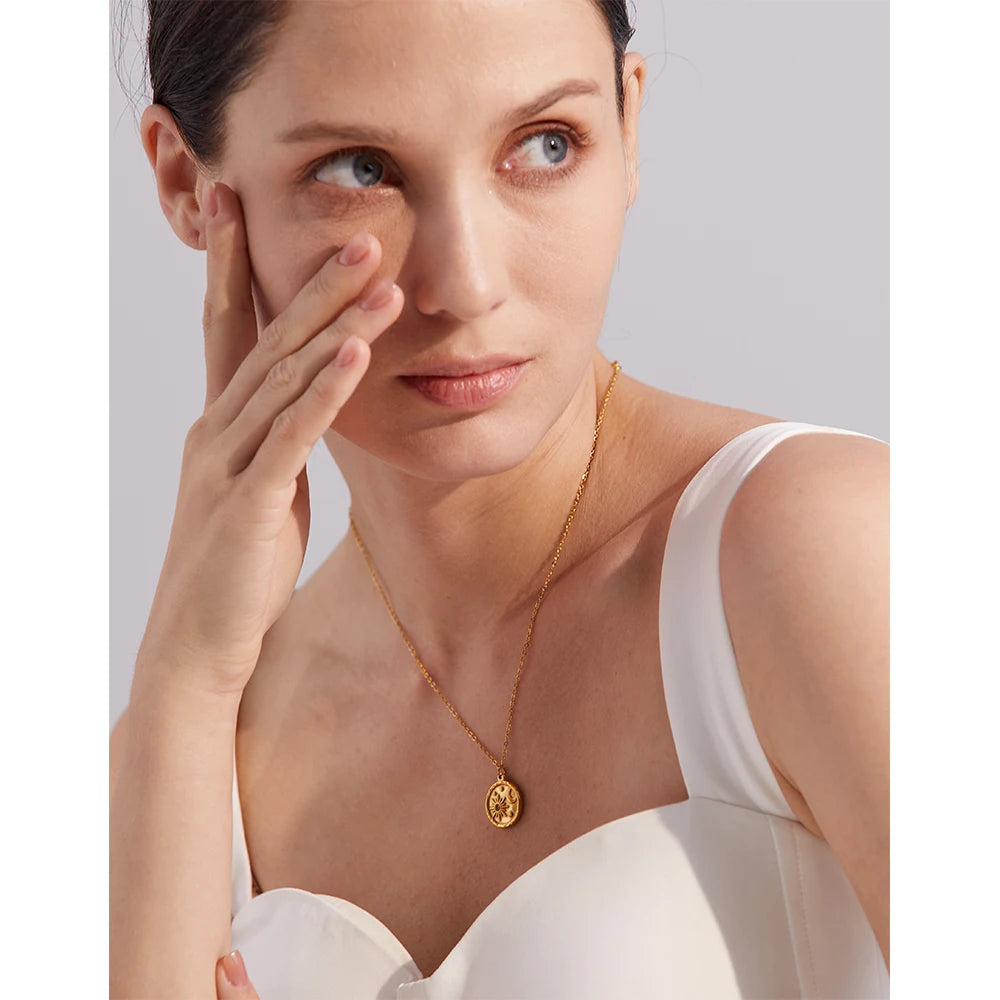 Clair de Lune Necklace