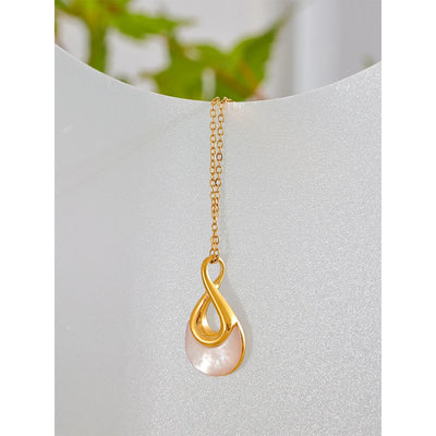 Olyra necklace